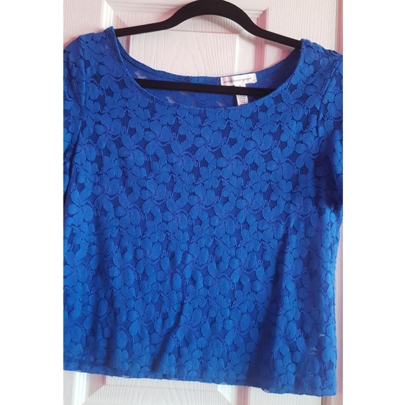 Lace top - Picture 2 of 2